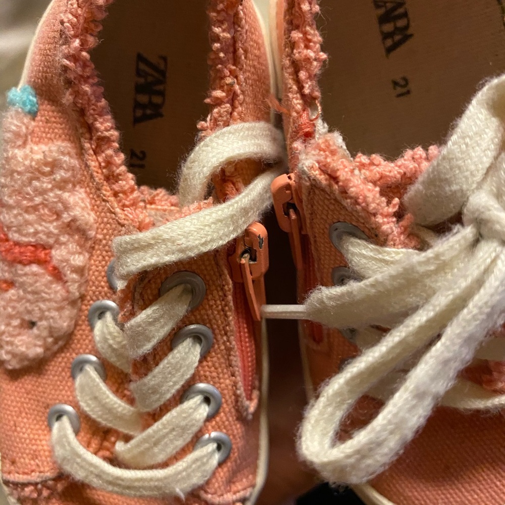 Zara toodler girl size 21 shoes